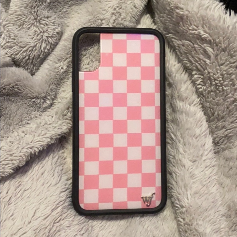 Wildflower case (Pink Checkered) I phone x